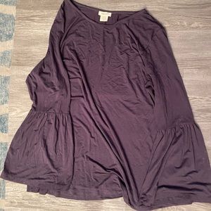 EUC Bell sleeve blouse